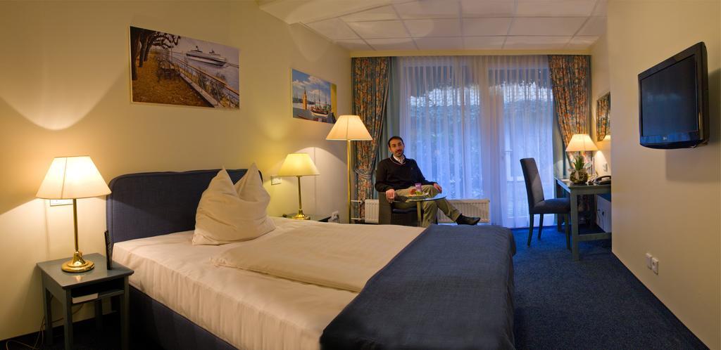 Hotel Kreuzer Wedel Bilik gambar