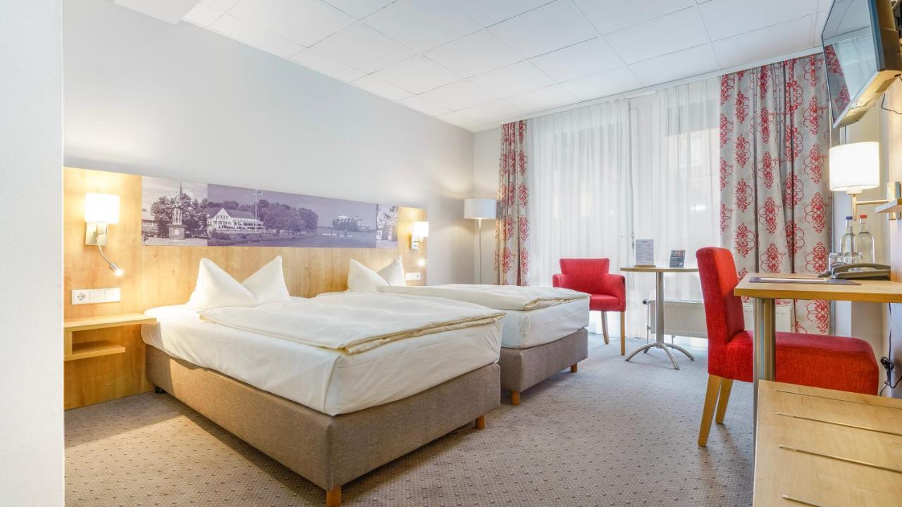 Hotel Kreuzer Wedel Luaran gambar