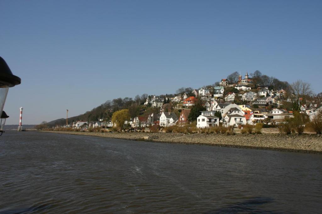 Hotel Kreuzer Wedel Luaran gambar